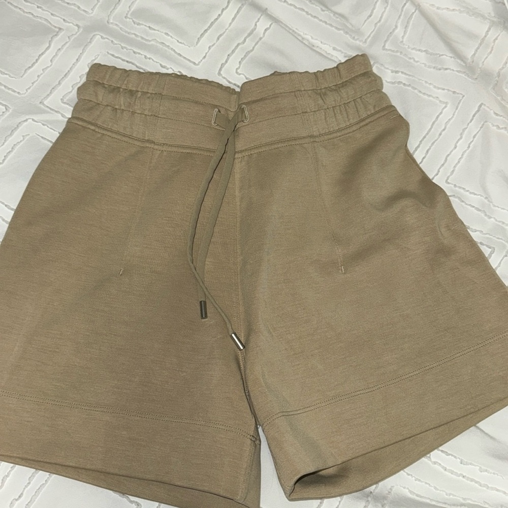 Lululemon Dance studio shorts